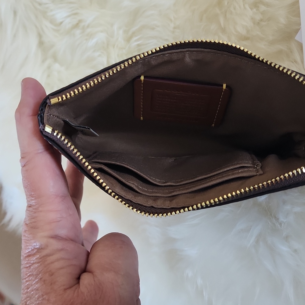 Adorable NWT Coach Halloween Pumpkin Signature Corner Zip Wristlet Wallet 🧡🎃🖤 - Picture 8 of 16
